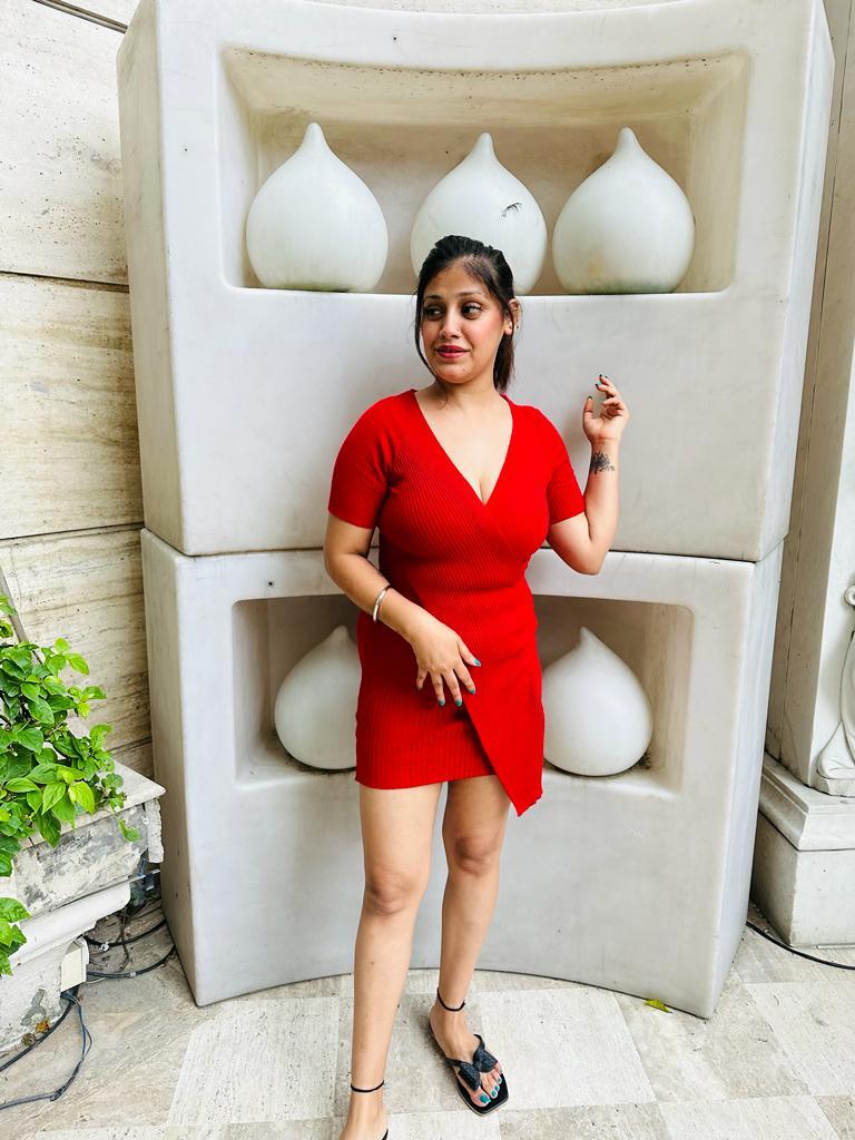 Udumalaipettai call girl